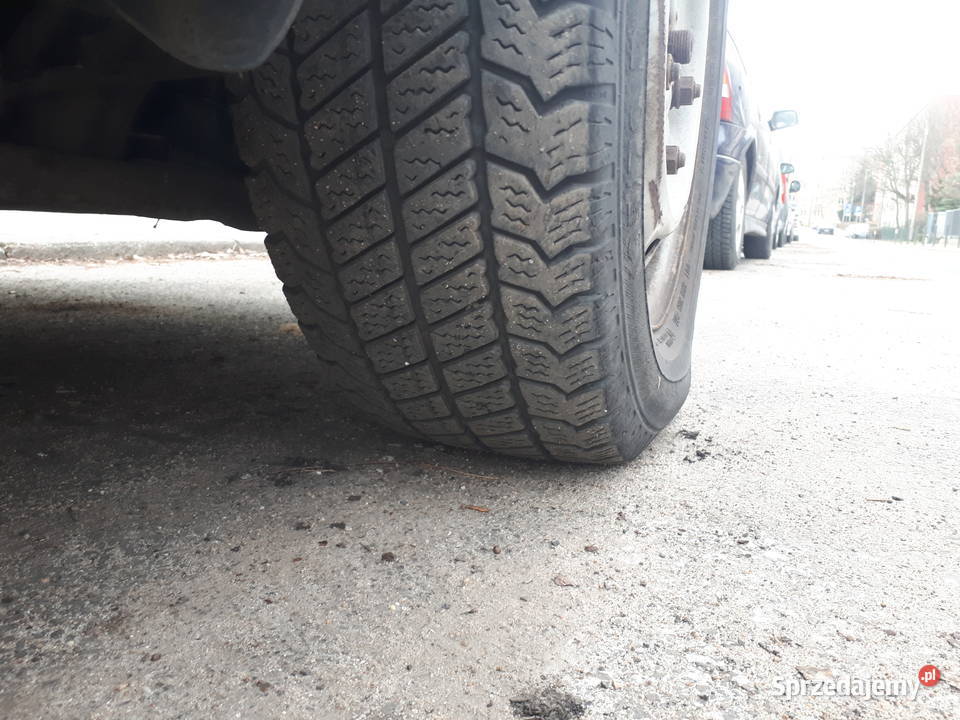 Ford Transit 20 tdci skrzynia z plandeką 2006 hak sprzedam