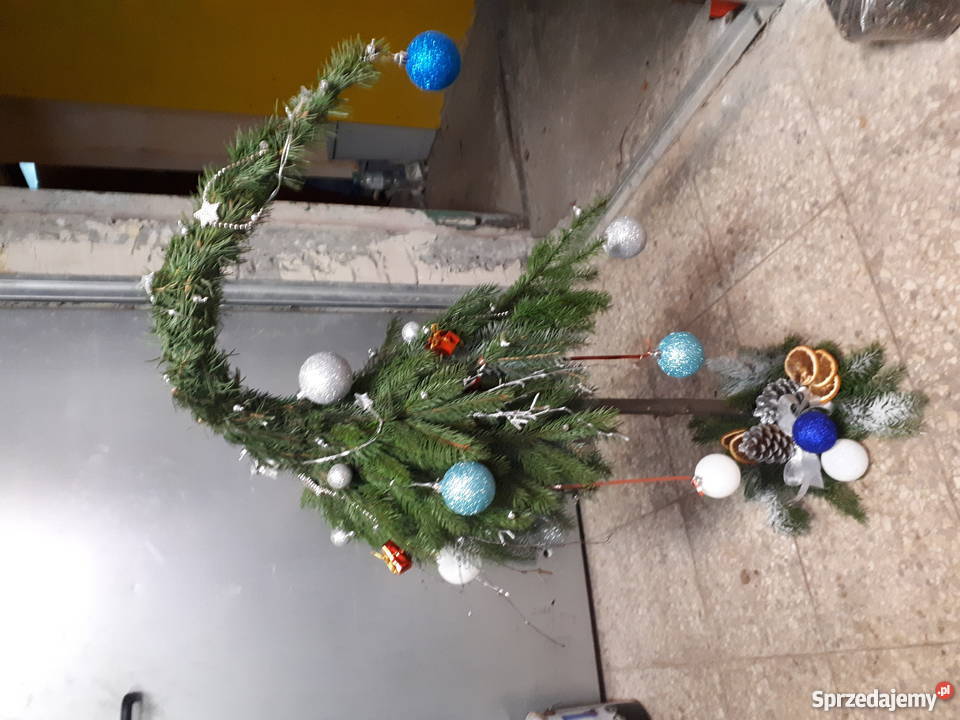 Ozdoby świąteczne choinka na pniu skrzat Stylizacja i projektowanie wnętrz Chorzów