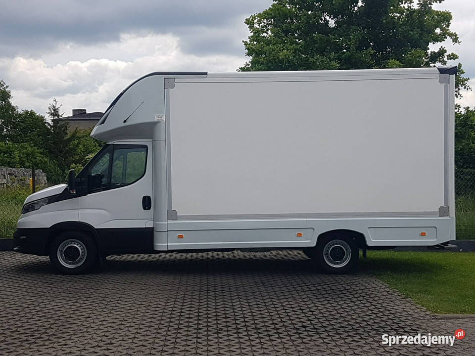 Iveco Daily KONTENER NISKOPODŁOGOWY 443x223x242 bluetooth Poręba