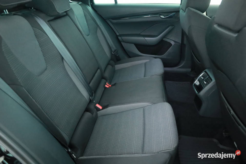 Skoda Octavia 15 TSI wielofunkcyjna kierownica sprzedam
