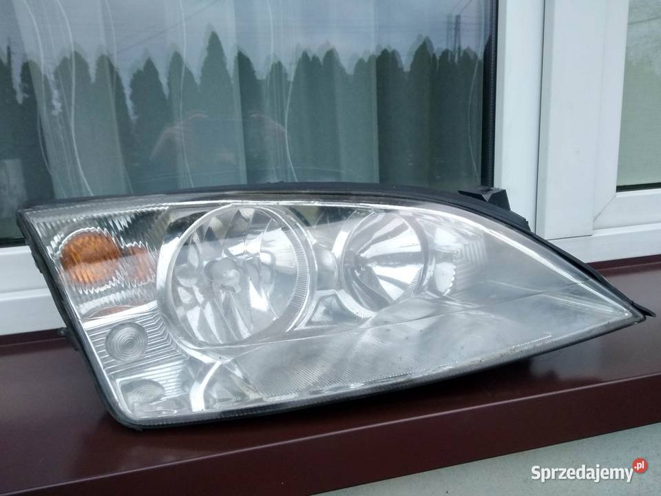 Ford Mondeo MK3 lampa przednia prawa reflektor