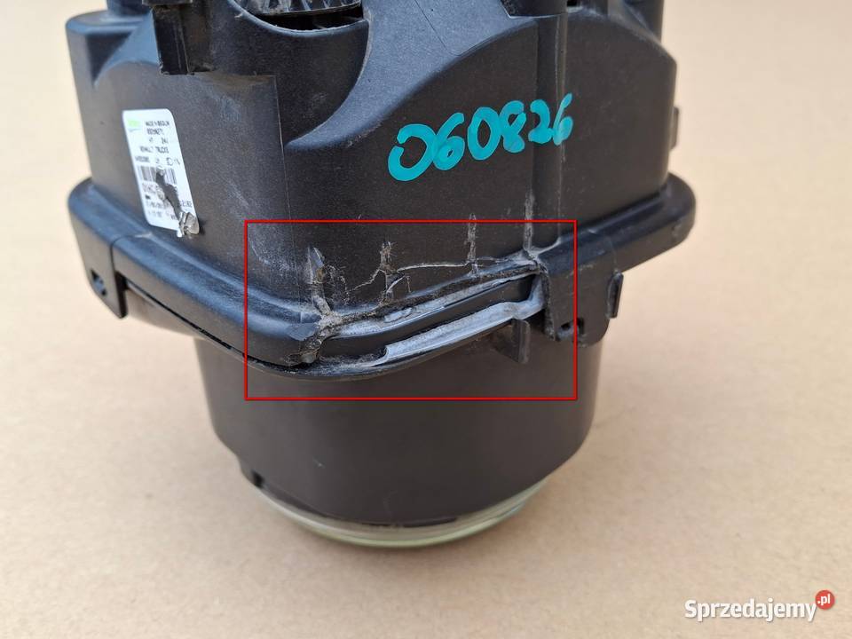 RENAULT GAMA D HALOGEN LEWY LAMPA PRZECIWMGIELNA