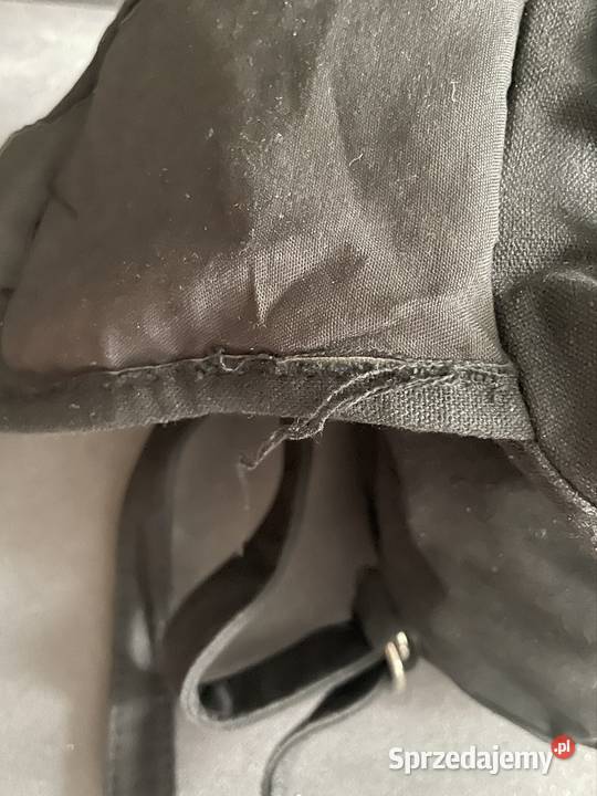 Mały czarny cekinowy plecak Kłodawa