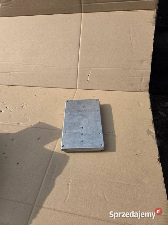 Wzmacniacz Amplifier Dodge Ram V 68547711AC osobowe dolnośląskie