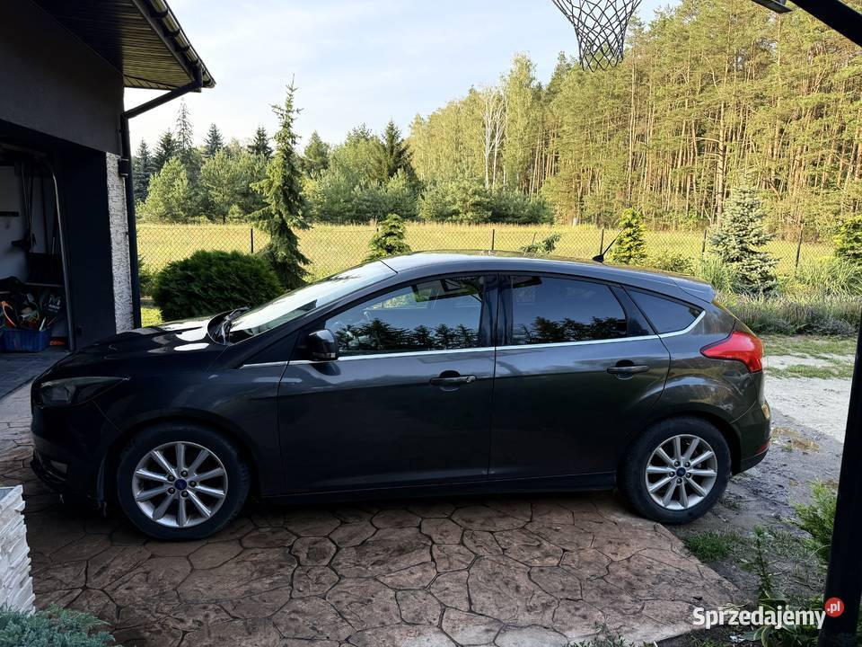 Ford Focus TITANIUM 10 eco boost 125 koni nieuszkodzony Góra Kalwaria