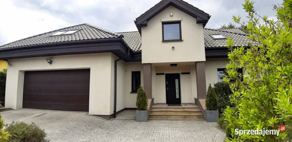 Komfortowy i duży z pełnym wyposażeniem 955m2 Zalesie