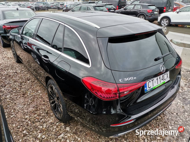 MERCEDESBENZ C 300 E 2023 199900 ccm 204 1999cm3 mazowieckie Warszawa