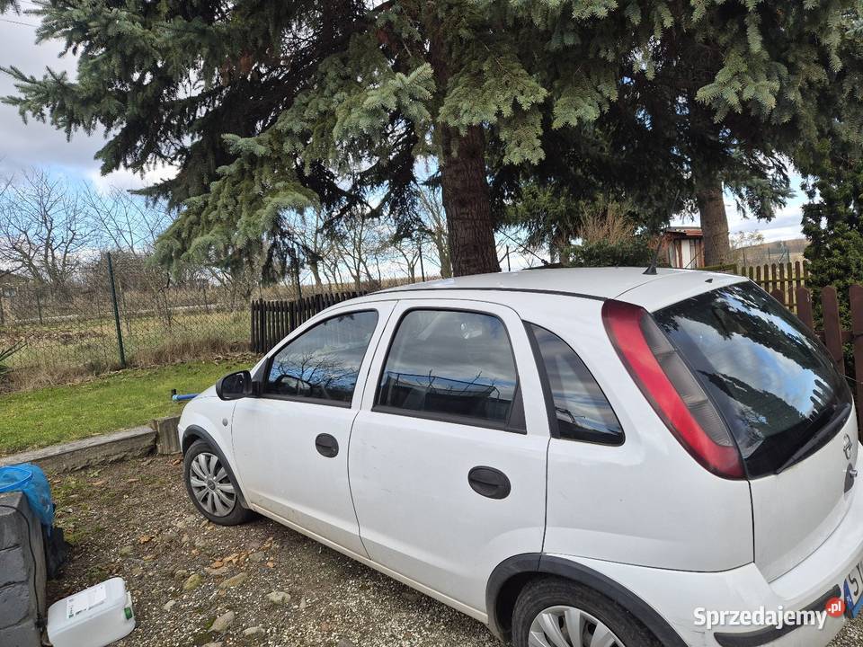 Opel Corsa 13 diesel 2005r Szczytna