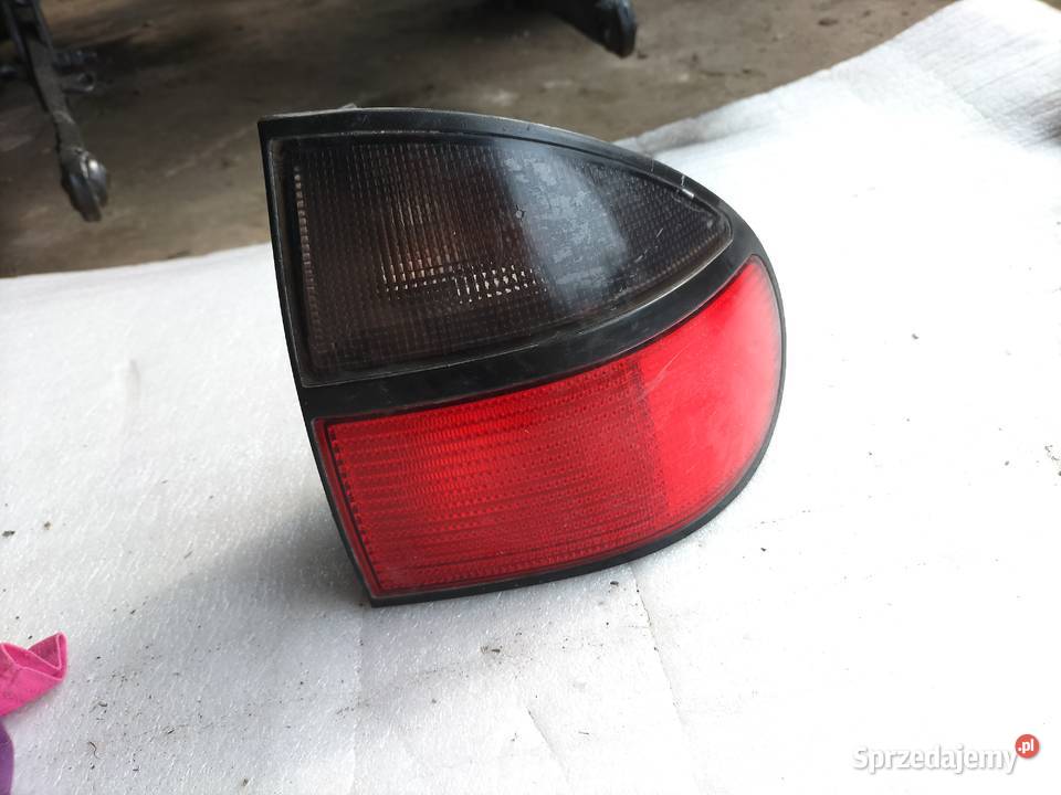 RENAULT LAGUNA I 1 LAMPA TYŁ TYLNA PRAWA Kamień-Kolonia