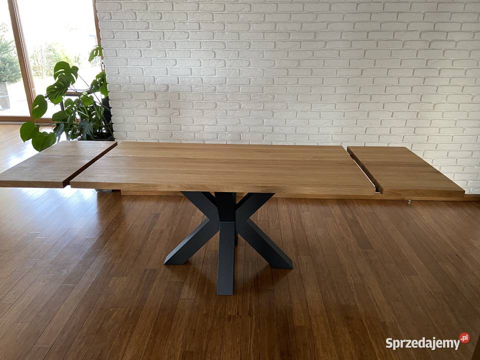 Stół z drewnianym blatem z dostawkami stylu loft