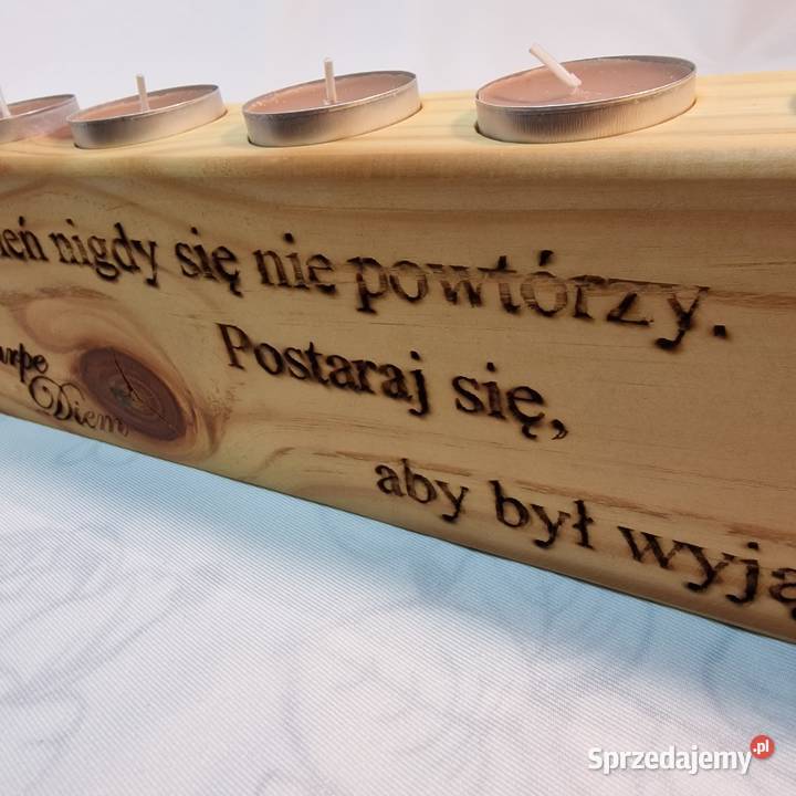 Świecznik świerkowy z grawerem Życie jest cudem Sępopol