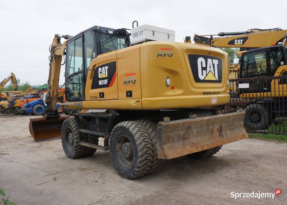 Koparka kołowa CAT M 318 F 2018 Jeziorko
