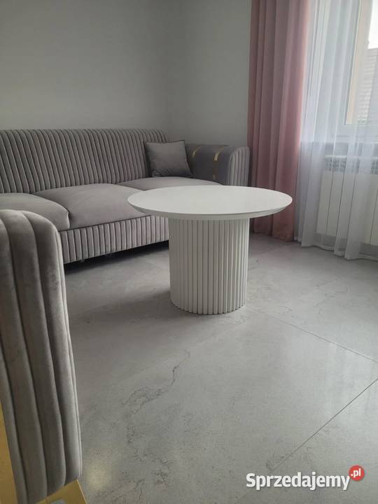 Stolik kawowy z kolekcji FUNDIO ława lameleAKANT Gierałtowiczki