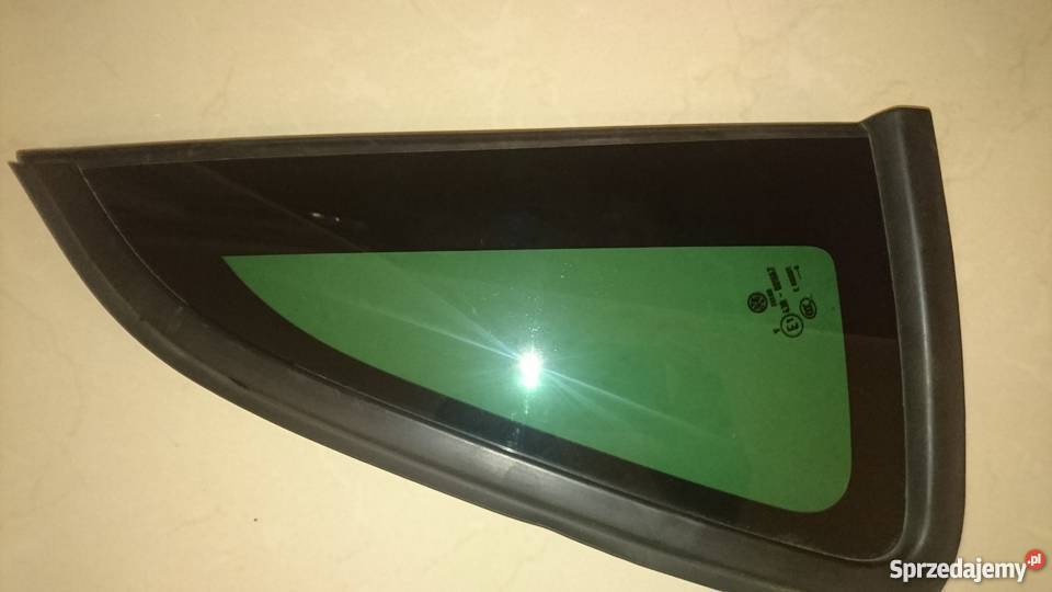 szyba trójkąt w tyłny prawy błotnik polo 4 drzwi Słupsk