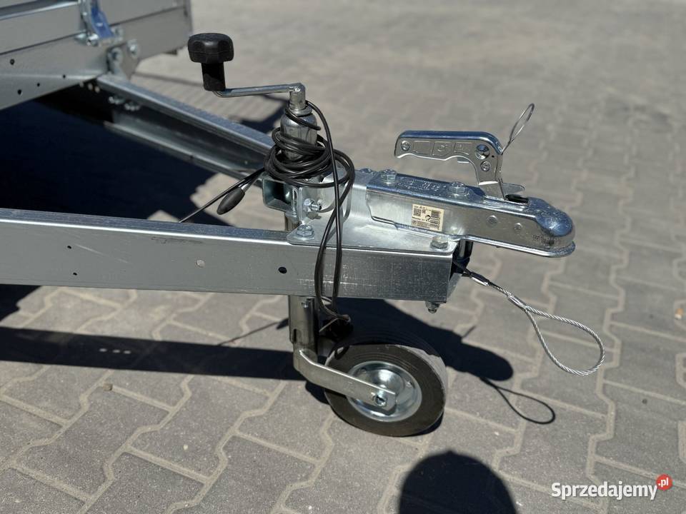 Przyczepka TEMARED PRO 2612 DMC 750 burty