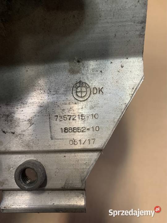 7335365 uchwyt mocowanie chłodnicy bmw 5 g30 g31 Szczecin