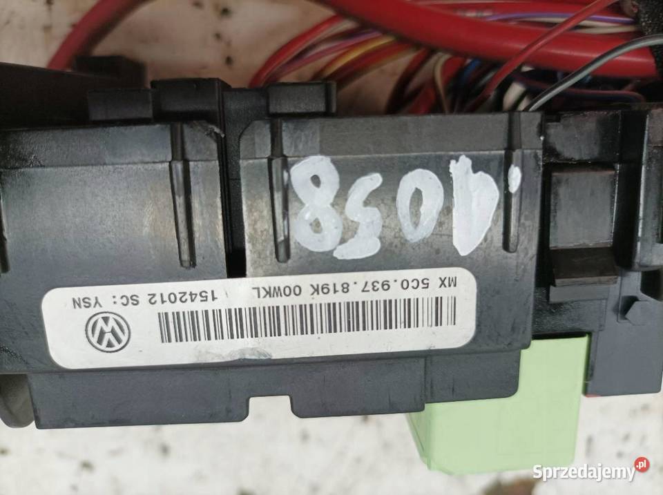 SKRZYNKA BEZPIECZNIKÓW 5C0937819K 14 B VW
