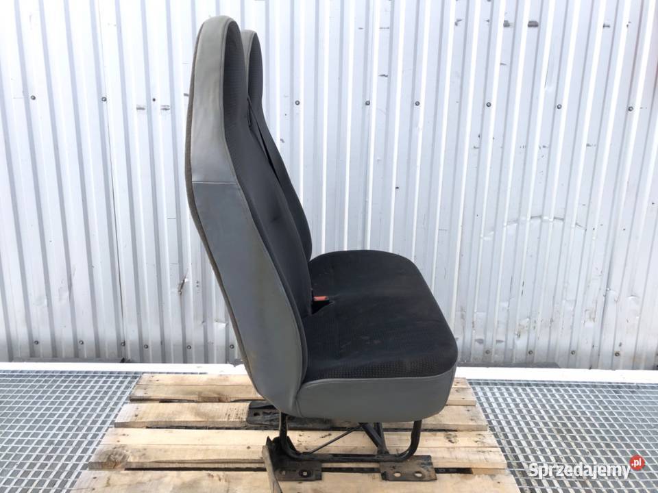 FOTEL PRAWY PRZÓD IVECO DAILY III Bus 9709 podkarpackie