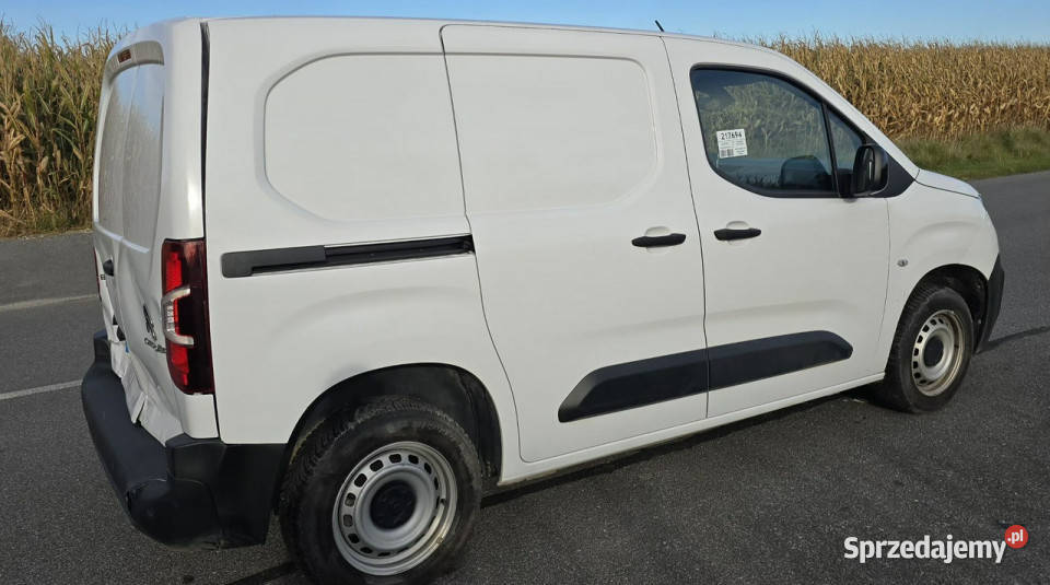 Citroen Berlingo 24000 Rok produkcji 2024 Motoryzacja Pleszew