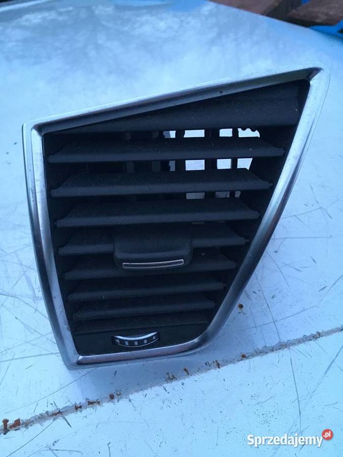 KRATKA NAWIEWU KONSOLI LEWA AUDI Q5 8R1820901 Szczecin