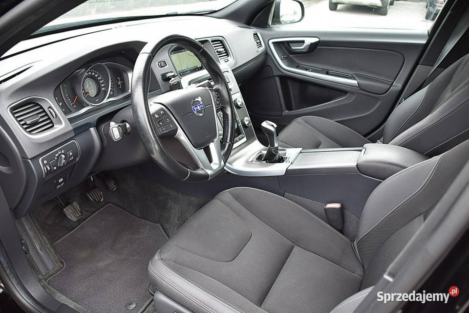 Volvo V60 20D4 184 Półskóra Led Navi Xenon Nowe Kucice