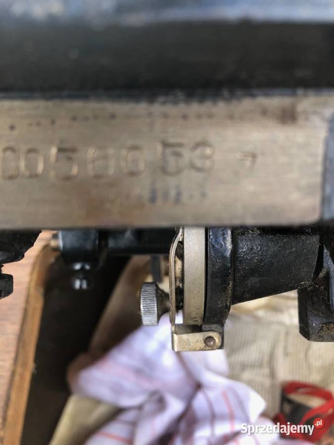Maszyna do szycia Łucznik Kl82 Zabytek lata 50 Kalwaria Zebrzydowska