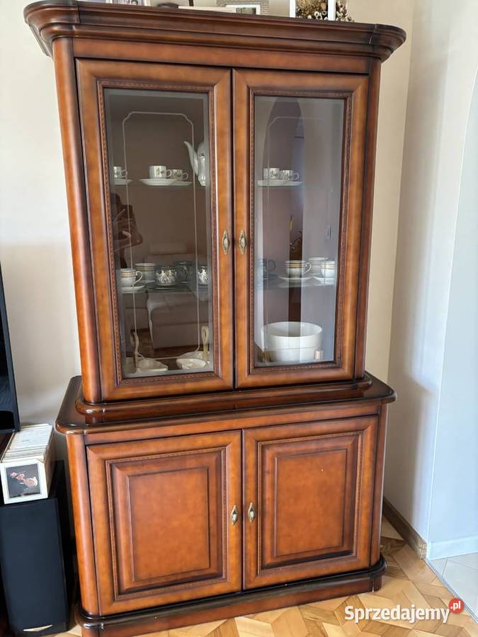 klasyczne meble z kolekcji Bursztyn Radomsko sprzedam