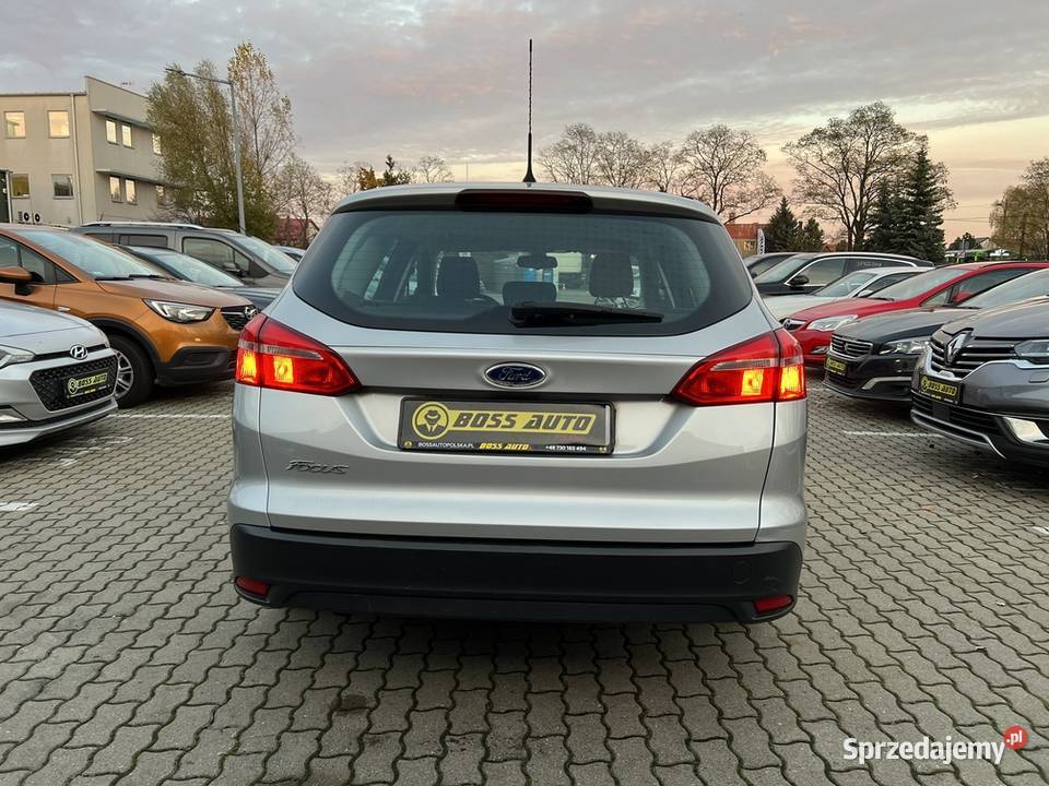 Ford Focus 2015 gniazdo USB