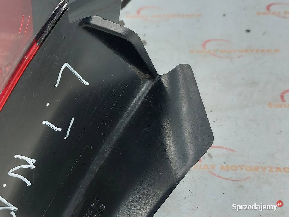 CITROEN DS4 13r lampa lewa tył osobowe Kielce