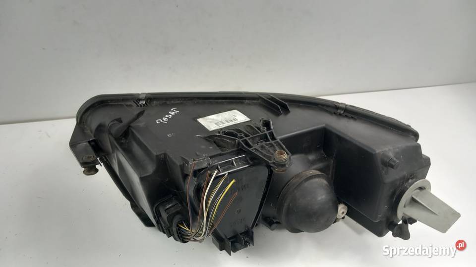VW PASSAT B5 LIFT EU LAMPA PRZÓD LEWA SOCZEWKA Zbierkowo