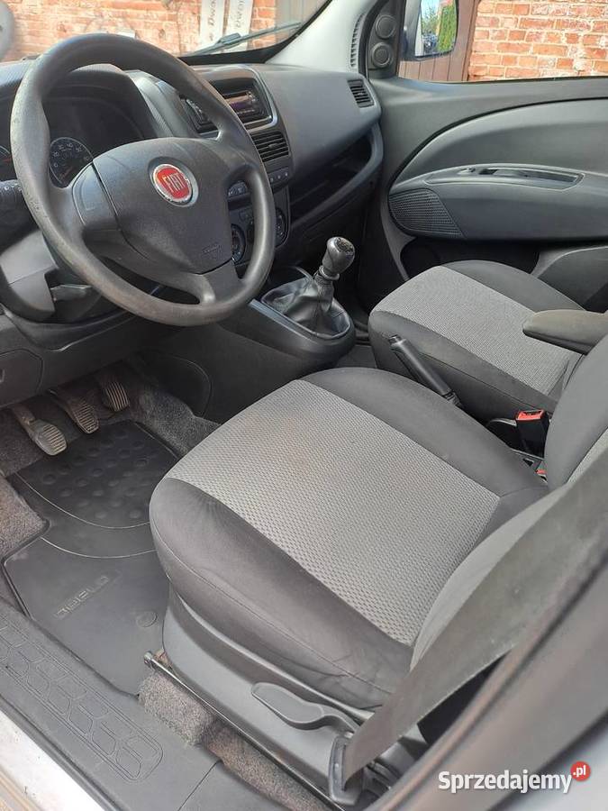 Fiat Doblo 16 Multijet srebrny Sarbsk