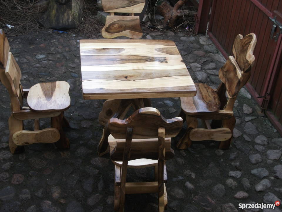 Meble ogrodowe z orzecha włoskiego Grotniki