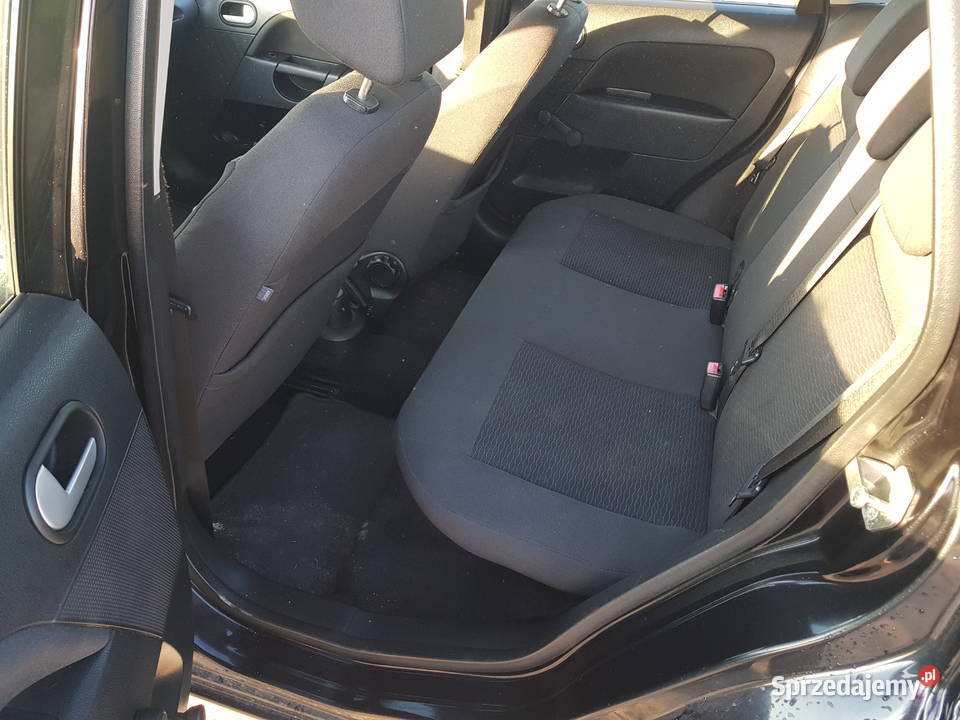 Ford Fiesta Ghia 75KM Samochody osobowe Stobierna sprzedam