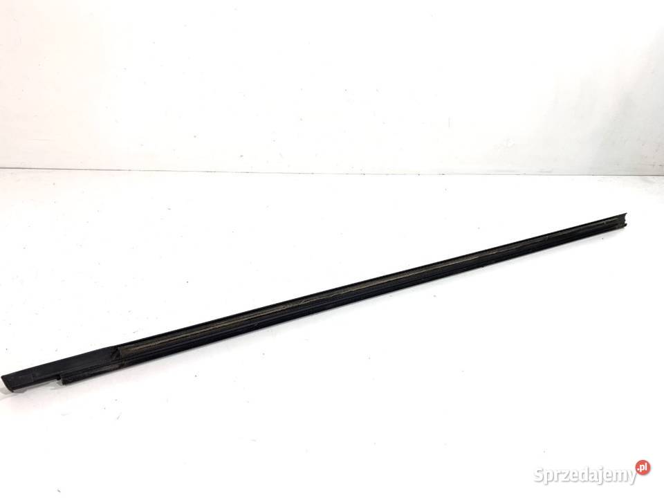 LISTWA ZGARNIAJĄCA PRZÓD LEWY VW TROC