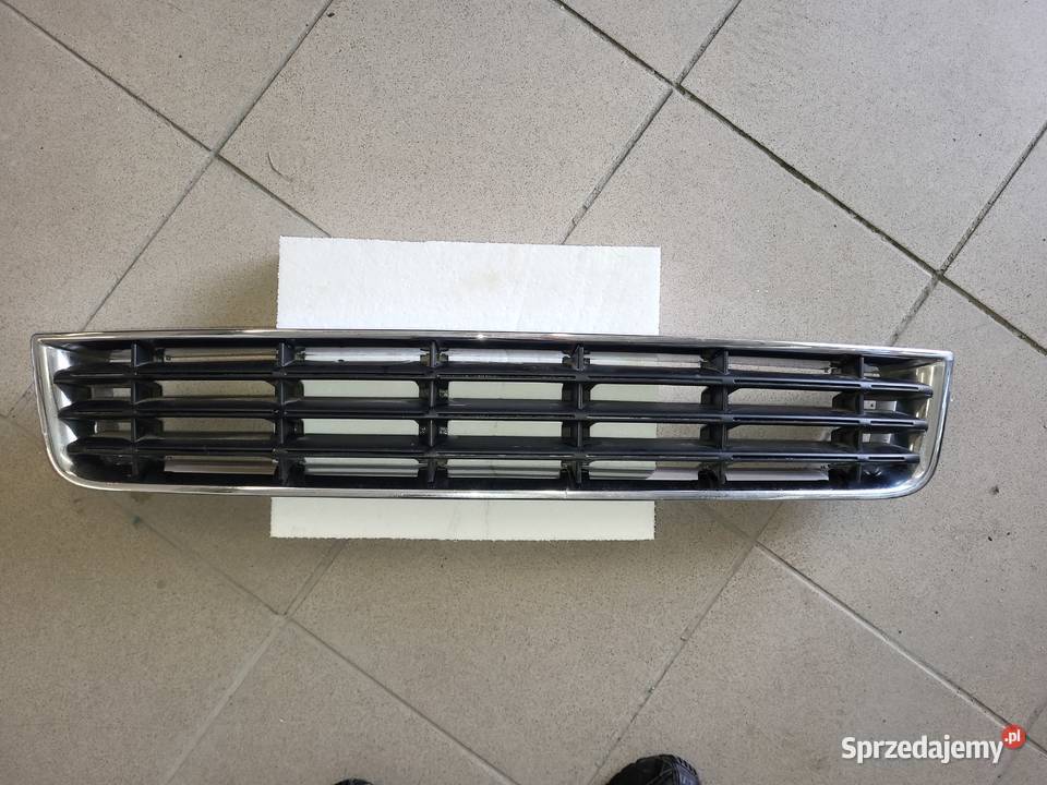 Audi OE 4E0807683A kratka zderzaka przedniego