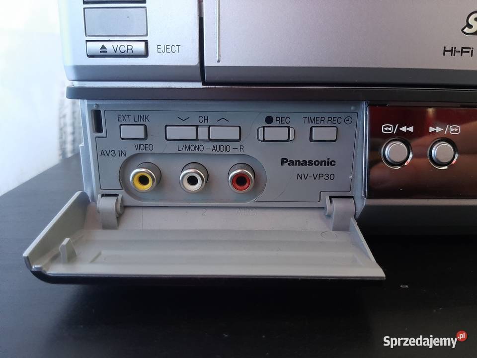 Panasonic NVVP30ECS Magnetowid VHS DVD Magnetowidy sprzedam