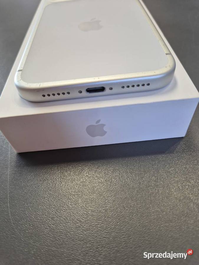 Syndyk sprzeda Iphone Pro 256 GB Silver Apple / iPhone