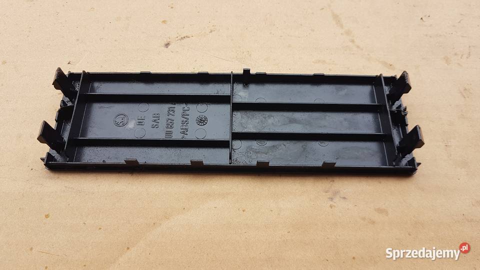 VW GOLF III 3 OSŁONA ZAŚLEPKA 1U0857231A osobowe Skarżysko-Kamienna sprzedam