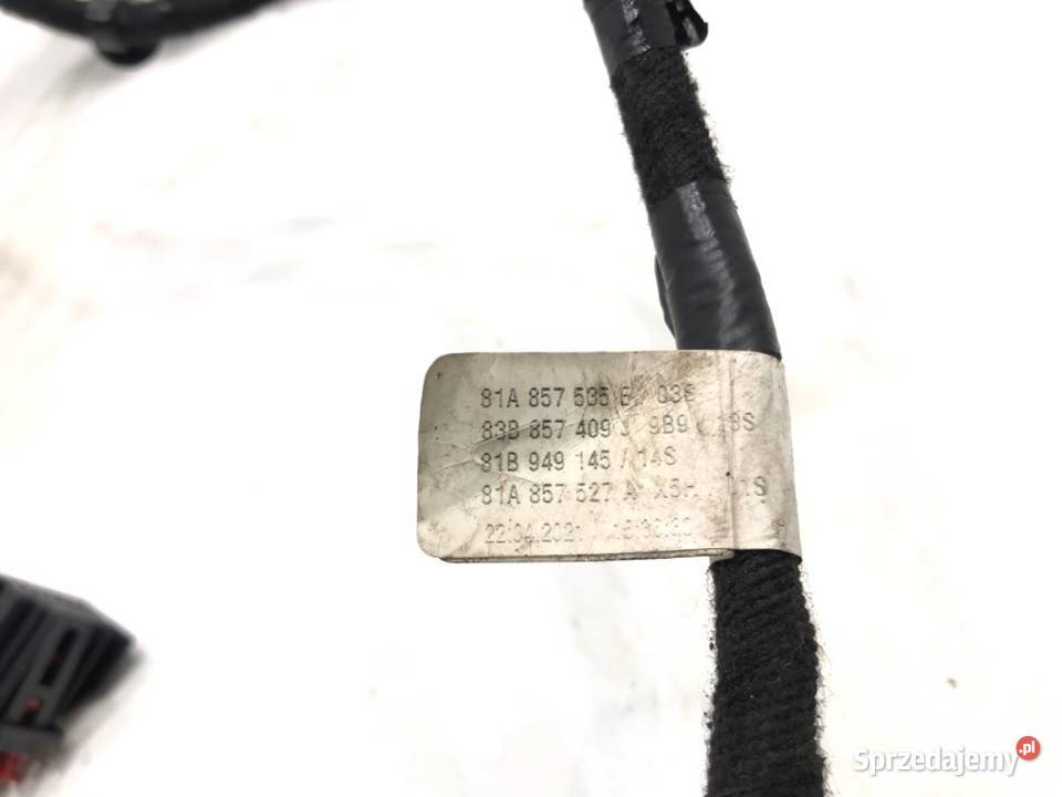 LUSTERKO LEWY AUDI Q3 II SUV Navarra Blue LX5H