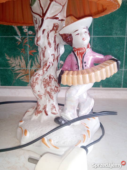OKAZJA Lampka ceramiczna harmonista w tle drzewa Zabrze