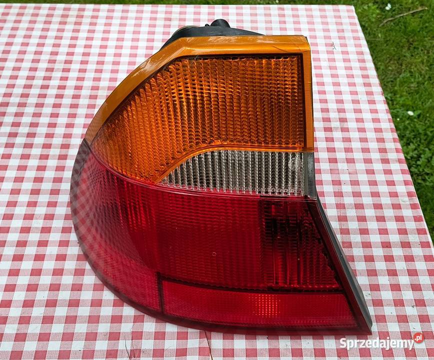 Chrysler 300m lampa lewy tył osobowe sprzedam