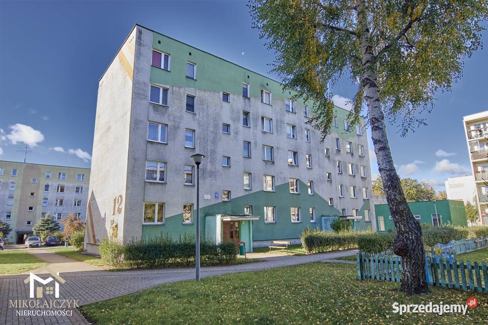 3 pokoje Sikorskiego 1 piętro 60 m2 duży balkon warmińsko-mazurskie Bartoszyce