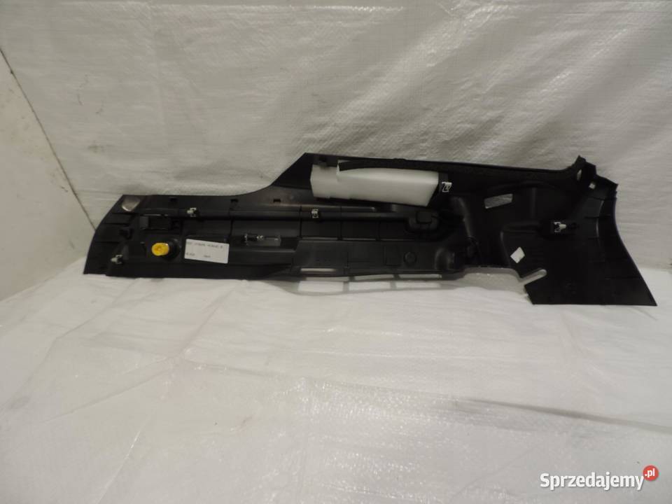 OBUDOWA PLASTIK BAGAŻNIKA PRAWY FORD FOCUS MK3 sprzedam