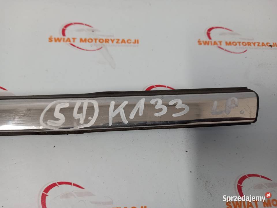 LISTWA ZGARNIAJĄCA DRZWI LEWY PRZÓD CHROM FORD B