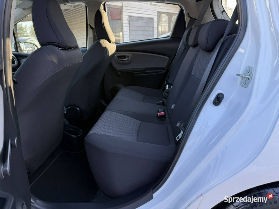 Toyota Yaris Toyota Yaris 2014 13 benzyna Salon benzyna Słupsk sprzedam
