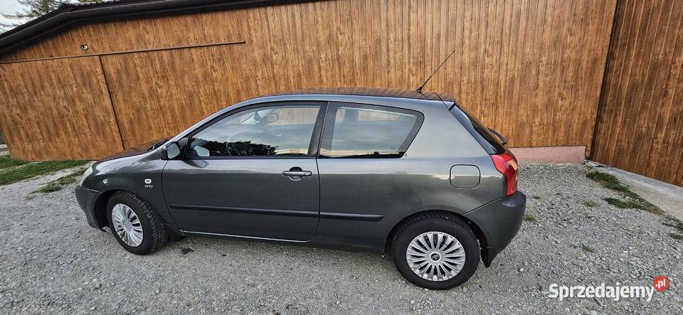 Toyota Corolla E12 14 VVTi 97 2004 257 Hatchback