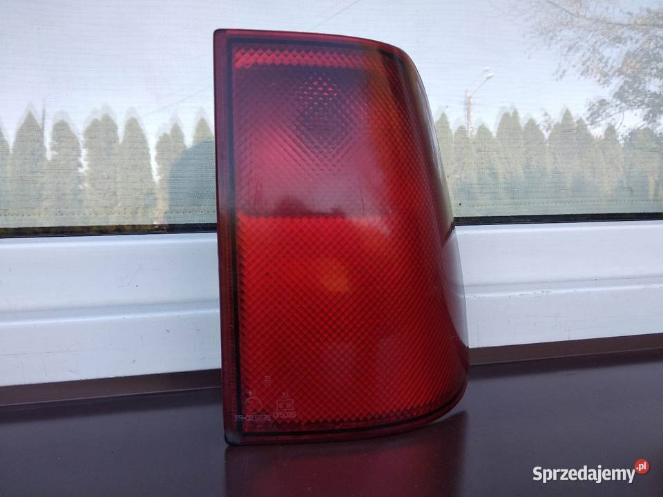 Nissan Terrano II Ford Maverick I lampa tył Sieradz sprzedam
