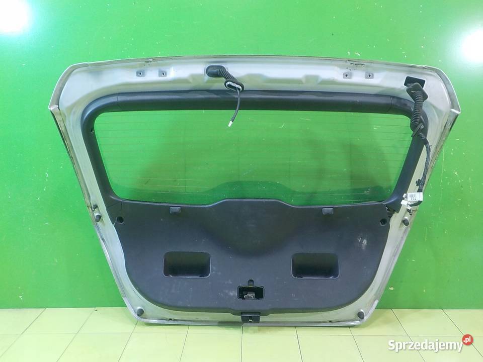 HYUNDAI i30 I 16 CRDI 09r HB 5D klapa tyl Suków