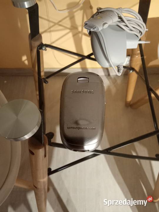 Sprzedam Telefon Kolekcjonerski Samsung SGHX640 Samsung Golub-Dobrzyń sprzedam