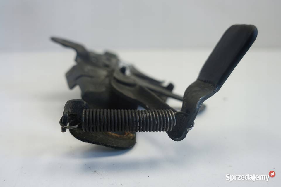 Toyota Supra III ZAMEK PRZEDNIEJ MASKI przód lubelskie Rudka